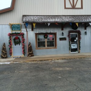 Bedspringsandburlapbarn outside